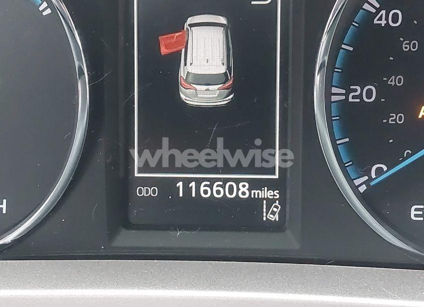 Photo 15 of 2018 Toyota Rav4 HYBRID LE (VIN JTMRJREV4JD180509)