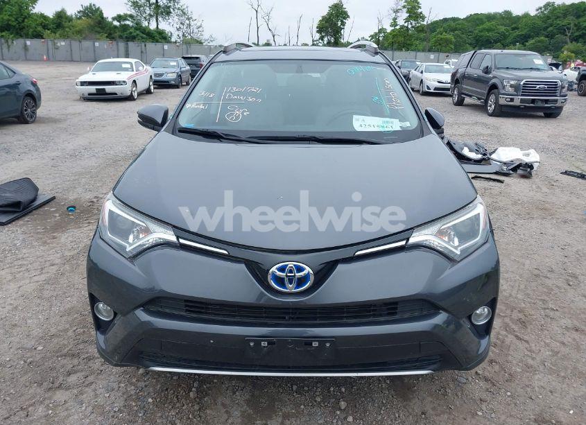 Photo 13 of 2016 Toyota Rav4 HYBRID XLE (VIN JTMRJREV5GD022849)