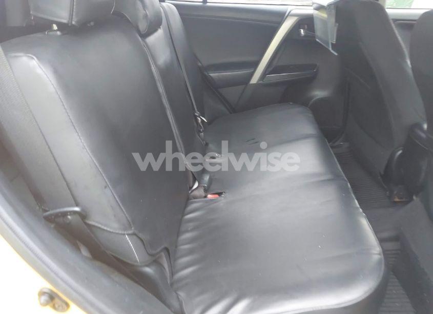 Photo 8 of 2016 Toyota Rav4 HYBRID XLE (VIN JTMRJREV5GD025993)