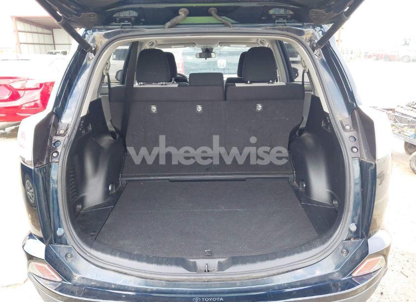 Photo 17 of 2018 Toyota Rav4 HYBRID XLE (VIN JTMRJREV5JD199604)