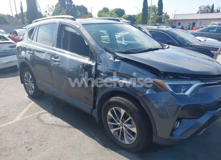 Photo 6 of 2018 Toyota Rav4 HYBRID XLE (VIN JTMRJREV5JD240054)