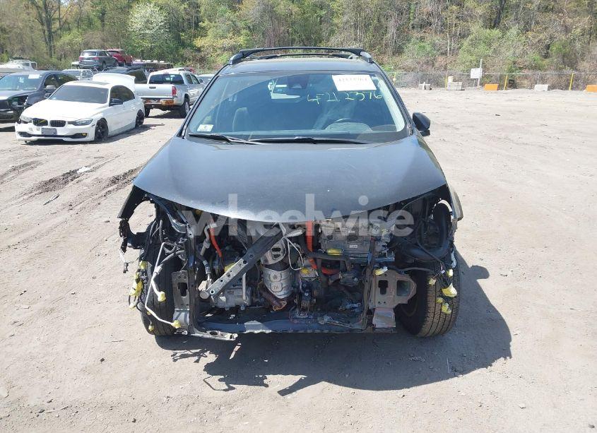 Photo 12 of 2018 Toyota Rav4 HYBRID XLE (VIN JTMRJREV5JD240328)