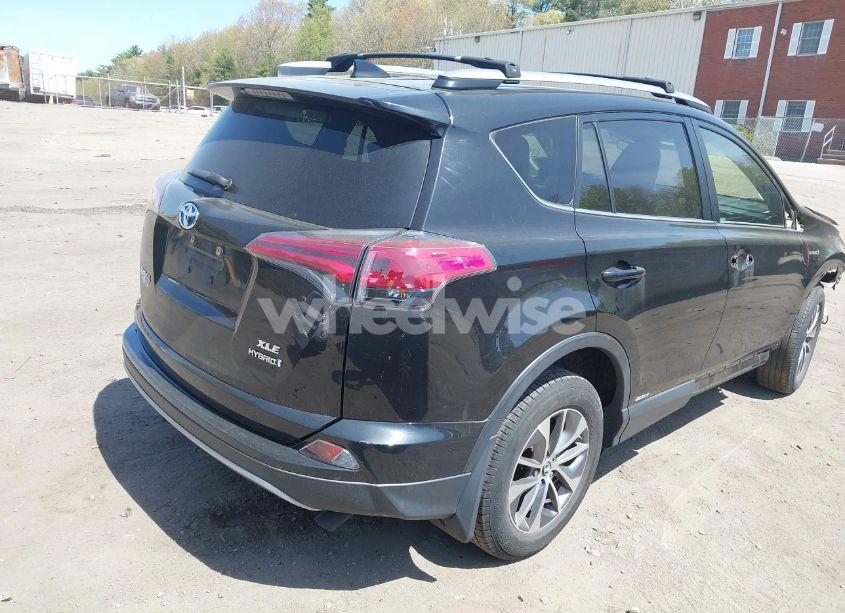 Photo 4 of 2018 Toyota Rav4 HYBRID XLE (VIN JTMRJREV5JD240328)