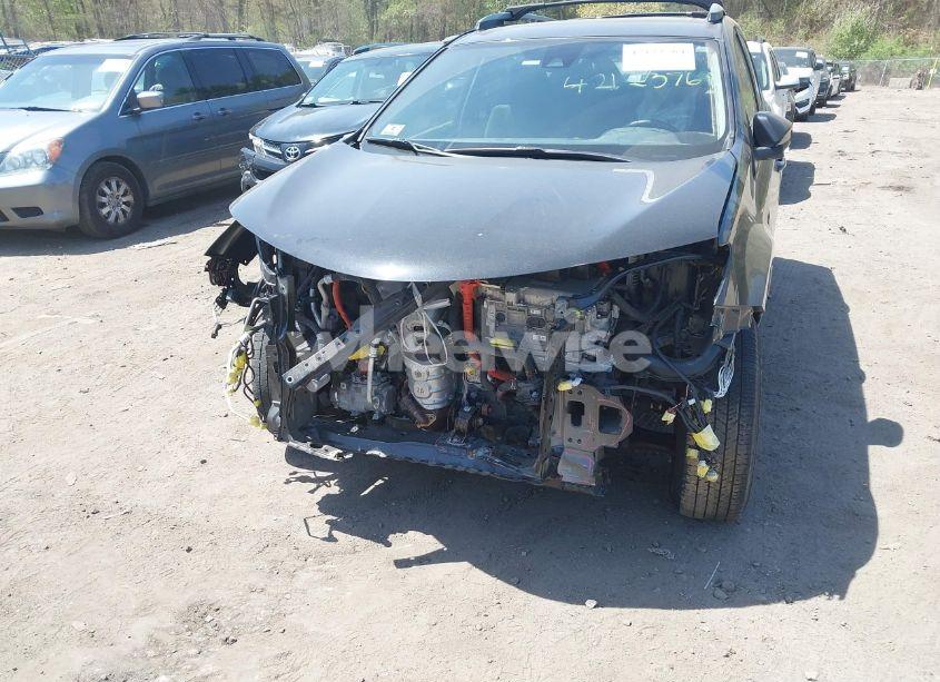 Photo 6 of 2018 Toyota Rav4 HYBRID XLE (VIN JTMRJREV5JD240328)