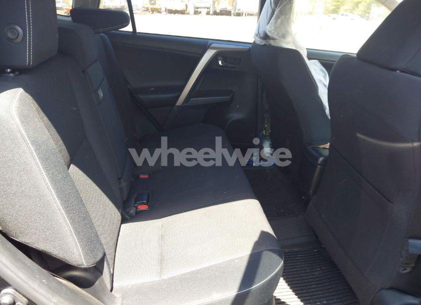 Photo 8 of 2018 Toyota Rav4 HYBRID XLE (VIN JTMRJREV5JD240328)