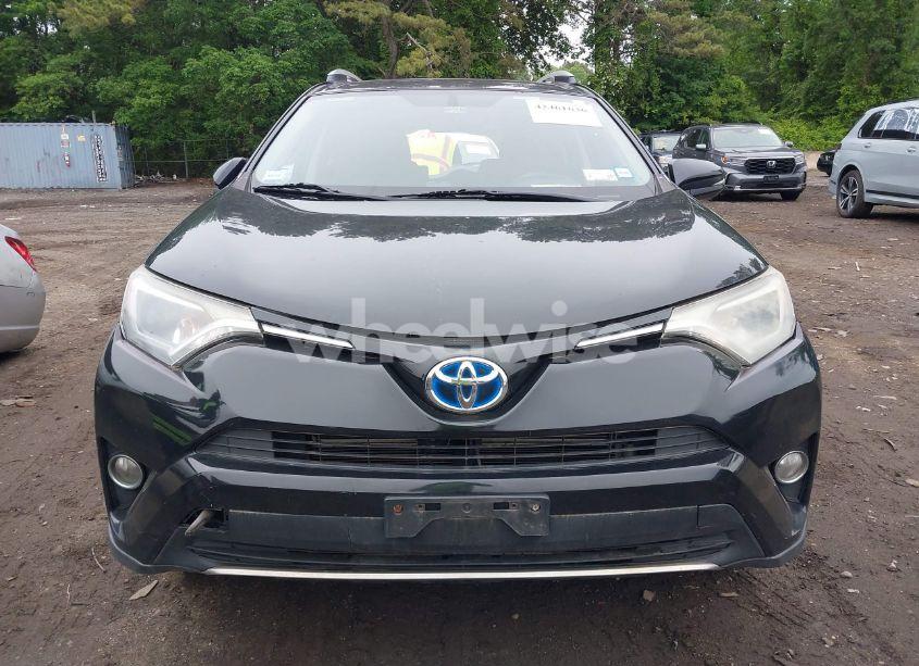 Photo 12 of 2016 Toyota Rav4 HYBRID XLE (VIN JTMRJREV7GD024165)