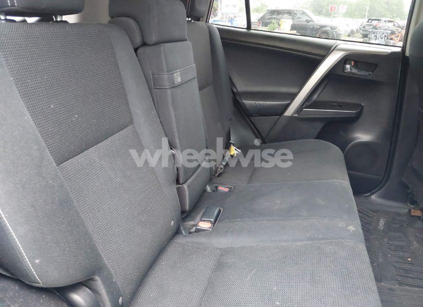 Photo 8 of 2016 Toyota Rav4 HYBRID XLE (VIN JTMRJREV7GD024165)