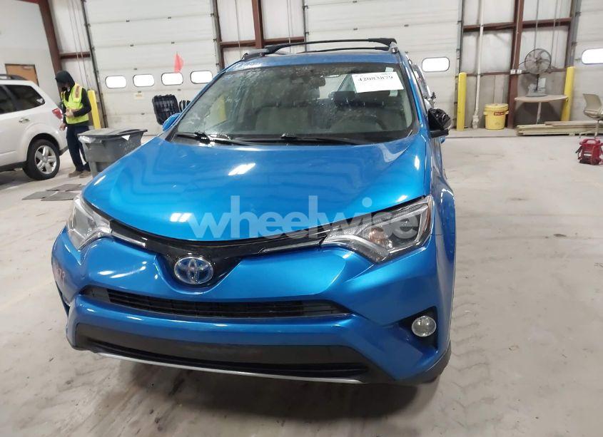 Photo 12 of 2017 Toyota Rav4 HYBRID XLE (VIN JTMRJREV7HD083637)