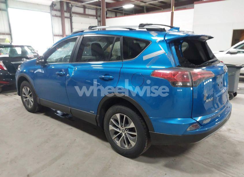 Photo 3 of 2017 Toyota Rav4 HYBRID XLE (VIN JTMRJREV7HD083637)