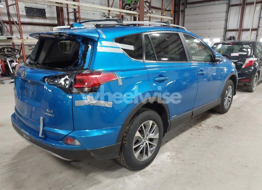 Photo 4 of 2017 Toyota Rav4 HYBRID XLE (VIN JTMRJREV7HD083637)