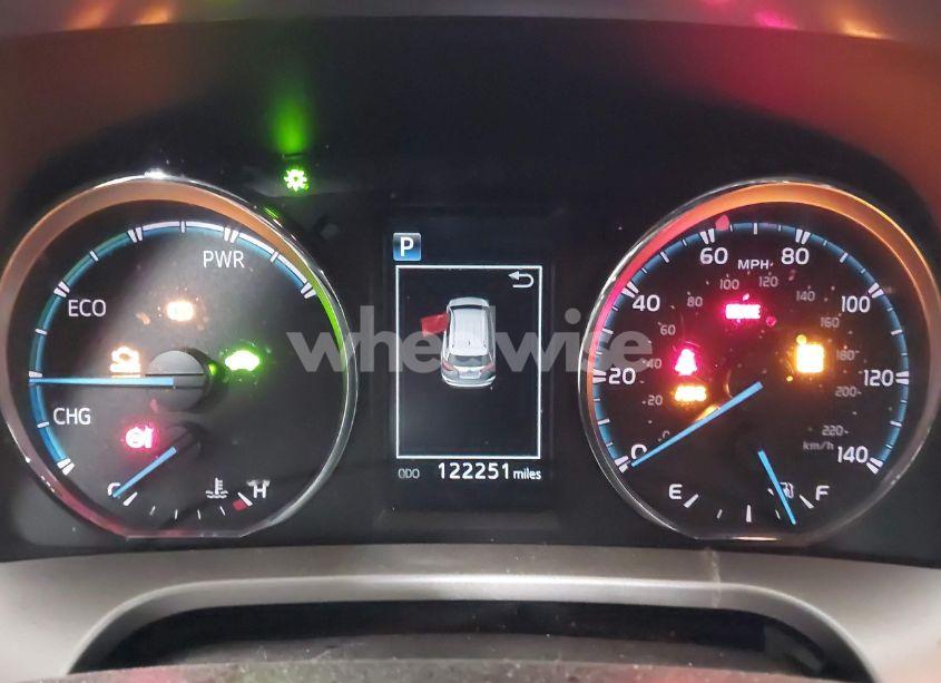 Photo 7 of 2017 Toyota Rav4 HYBRID XLE (VIN JTMRJREV7HD083637)