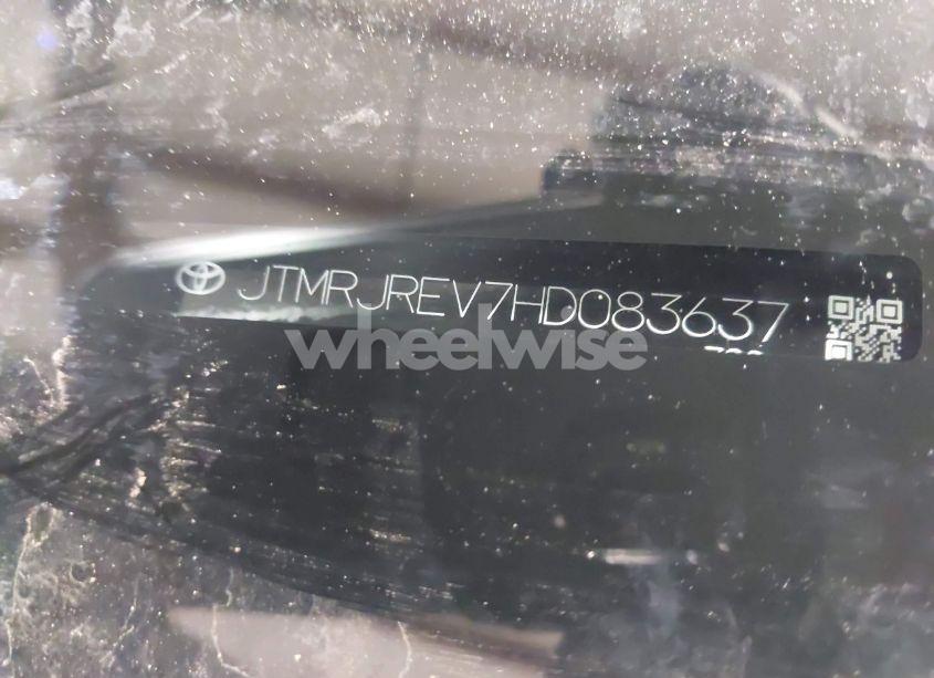 Photo 9 of 2017 Toyota Rav4 HYBRID XLE (VIN JTMRJREV7HD083637)