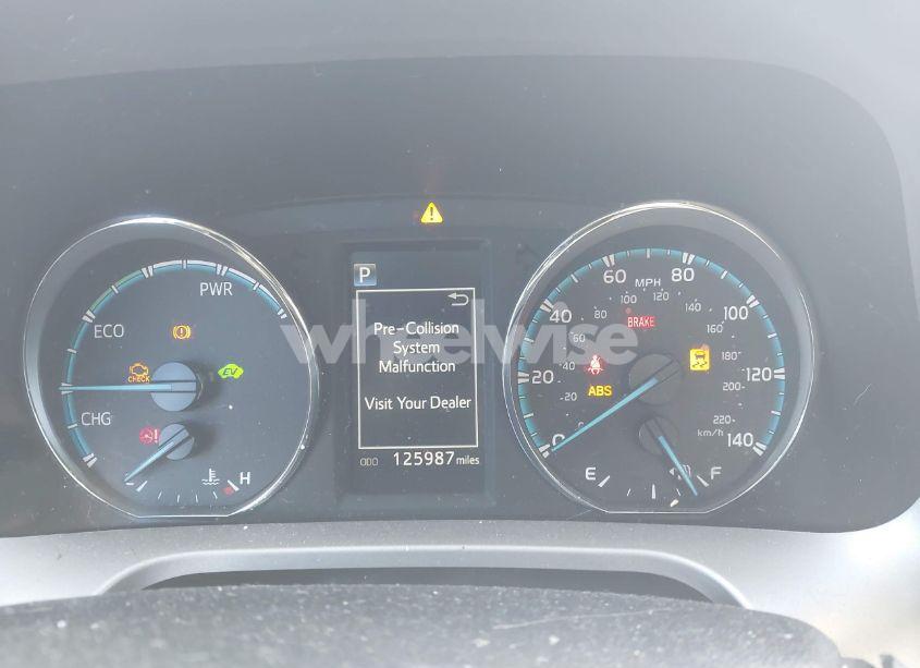 Photo 7 of 2017 Toyota Rav4 HYBRID XLE (VIN JTMRJREV7HD149037)