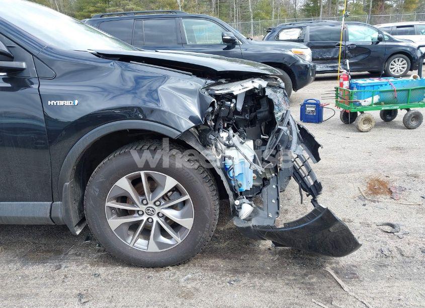 Photo 17 of 2018 Toyota Rav4 HYBRID XLE (VIN JTMRJREV7JD177507)