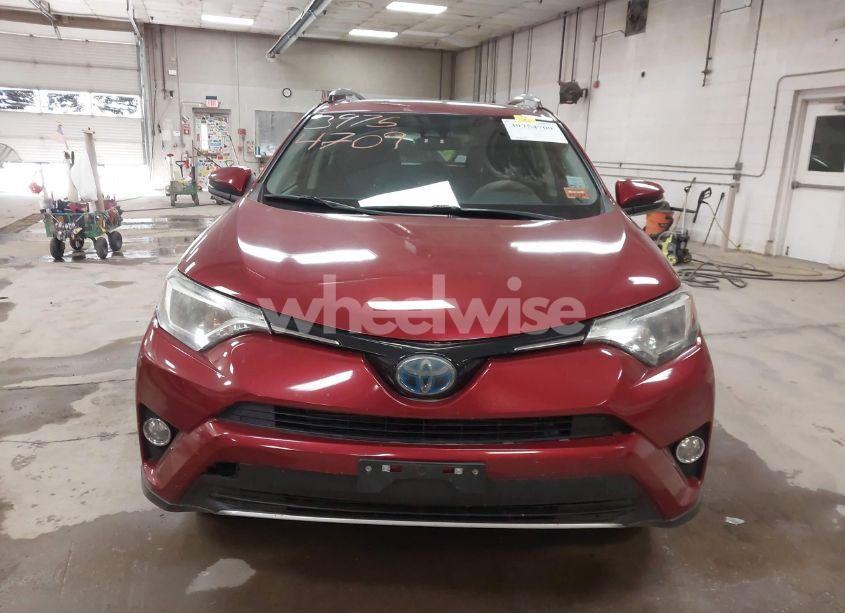 Photo 13 of 2018 Toyota Rav4 HYBRID XLE (VIN JTMRJREV7JD187227)