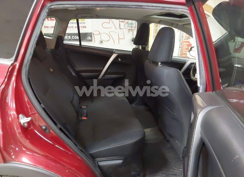 Photo 8 of 2018 Toyota Rav4 HYBRID XLE (VIN JTMRJREV7JD187227)