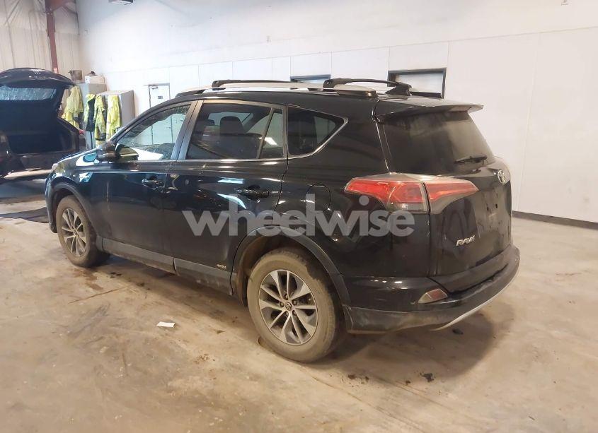 Photo 3 of 2016 Toyota Rav4 HYBRID XLE (VIN JTMRJREV8GD002353)