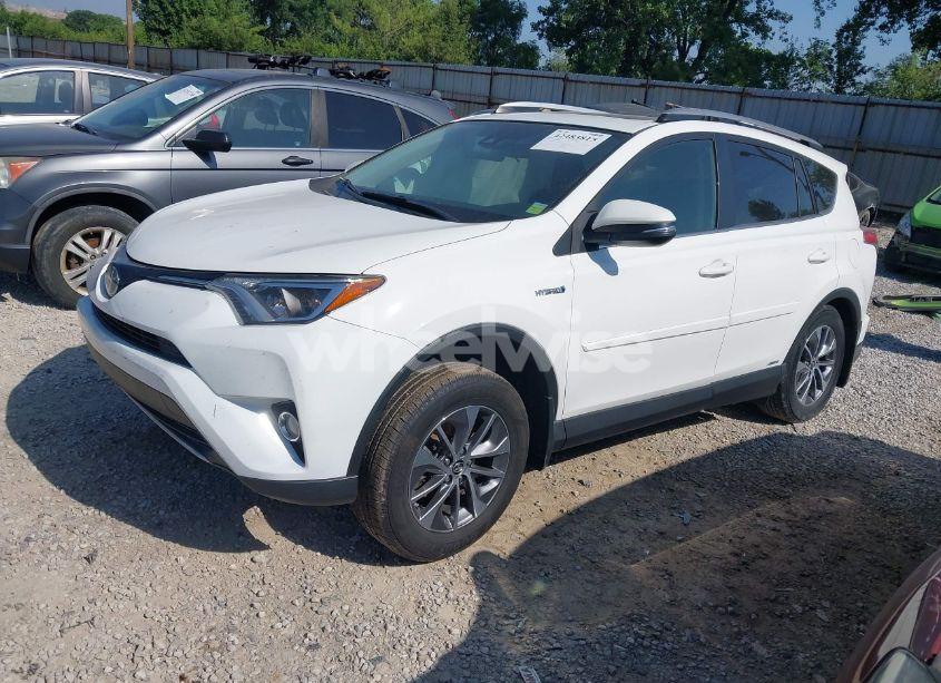 Photo 2 of 2018 Toyota Rav4 HYBRID XLE (VIN JTMRJREV8JD155841)