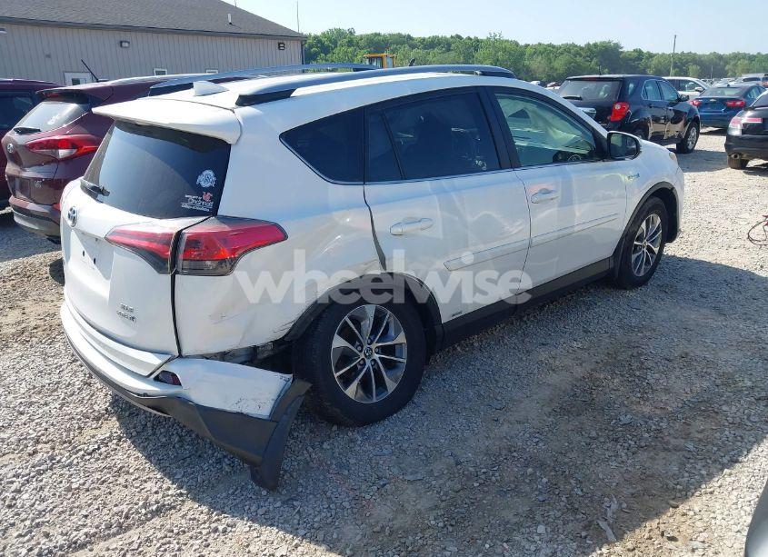 Photo 4 of 2018 Toyota Rav4 HYBRID XLE (VIN JTMRJREV8JD155841)