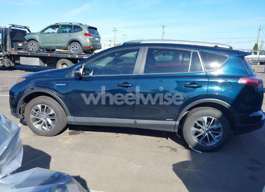 Photo 14 of 2017 Toyota Rav4 HYBRID XLE (VIN JTMRJREV9HD146768)