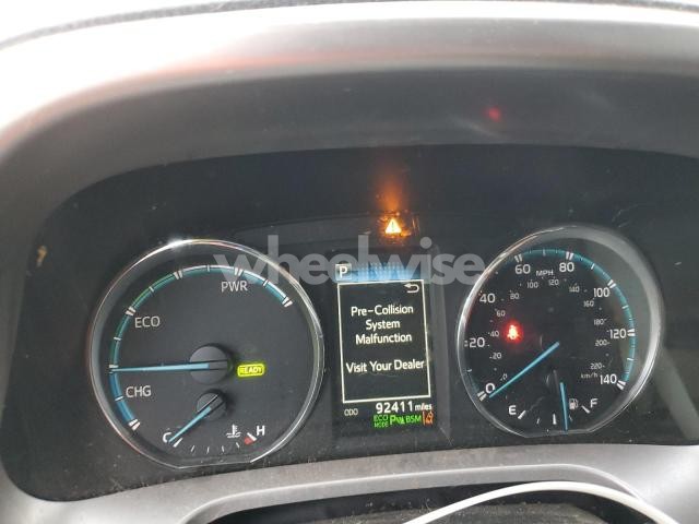 Photo 2 of 2016 TOYOTA RAV4 HV XLE (VIN JTMRJREVXGD030932)