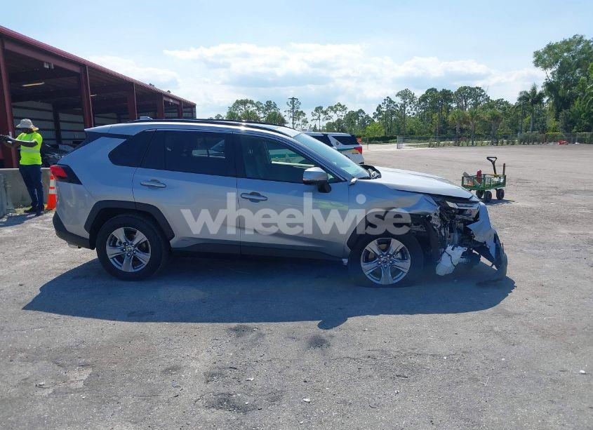 Photo 14 of 2025 Toyota Rav4 HYBRID XLE (VIN JTMRWRFV0SD285288)