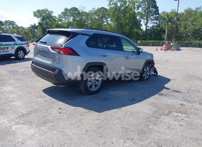 Photo 4 of 2025 Toyota Rav4 HYBRID XLE (VIN JTMRWRFV0SD285288)