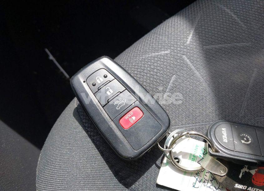 Photo 11 of 2019 Toyota Rav4 HYBRID XLE (VIN JTMRWRFV2KD022588)