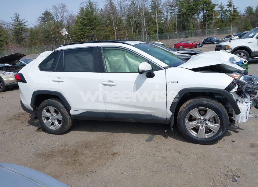 Photo 14 of 2019 Toyota Rav4 HYBRID XLE (VIN JTMRWRFV2KD022588)