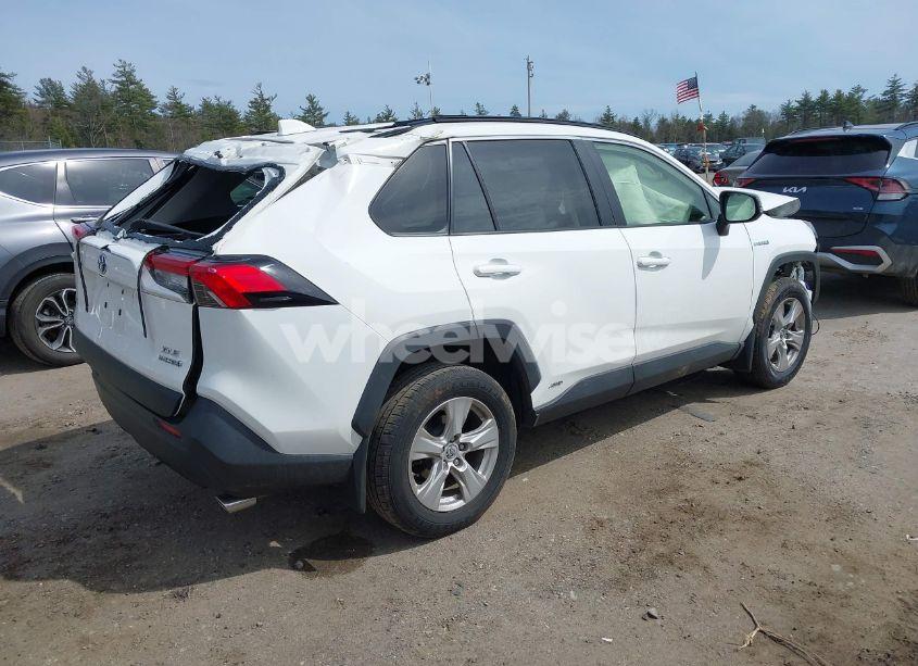 Photo 4 of 2019 Toyota Rav4 HYBRID XLE (VIN JTMRWRFV2KD022588)