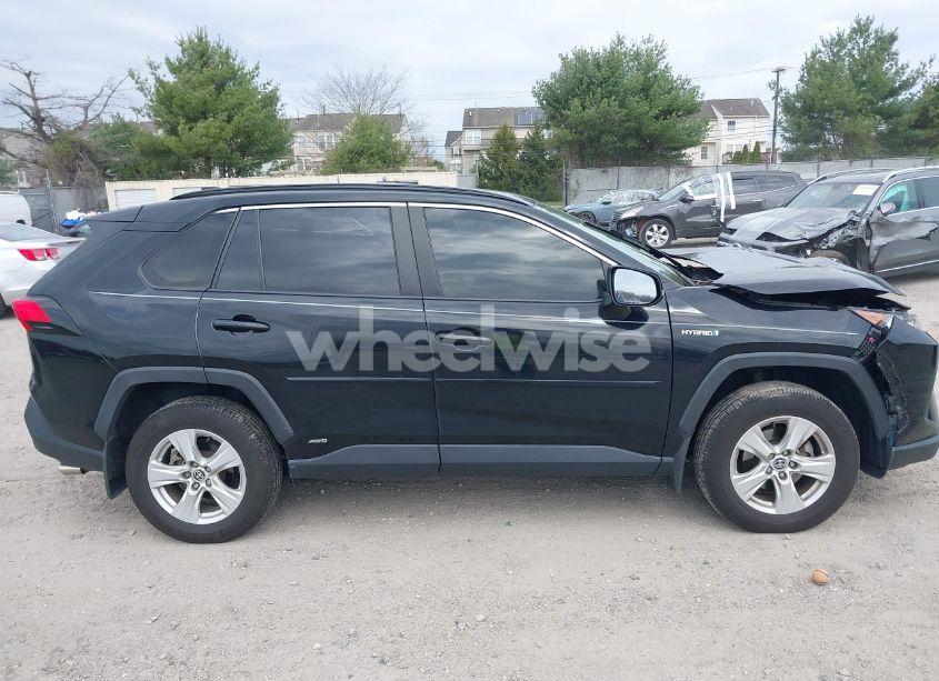 Photo 13 of 2020 Toyota Rav4 HYBRID XLE (VIN JTMRWRFV2LD046181)