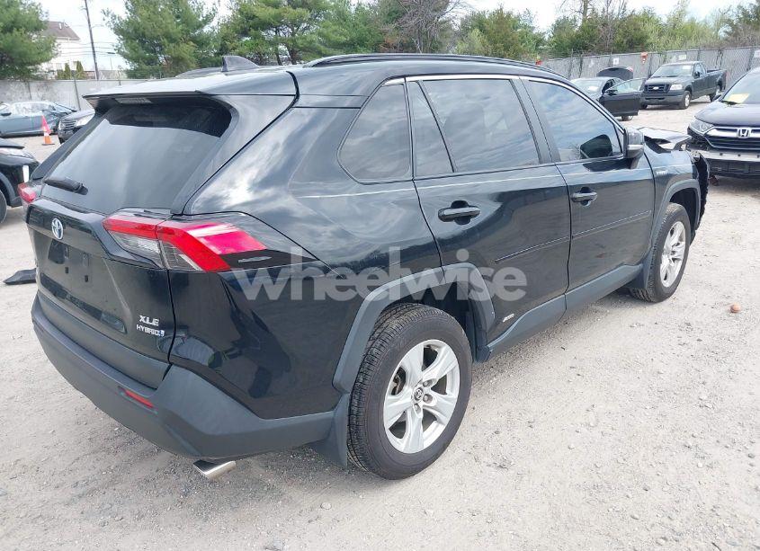 Photo 4 of 2020 Toyota Rav4 HYBRID XLE (VIN JTMRWRFV2LD046181)