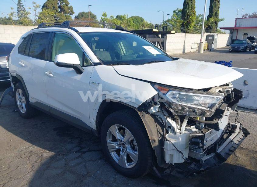 2020 Toyota Rav4 HYBRID XLE (VIN JTMRWRFV2LD550598) main photo