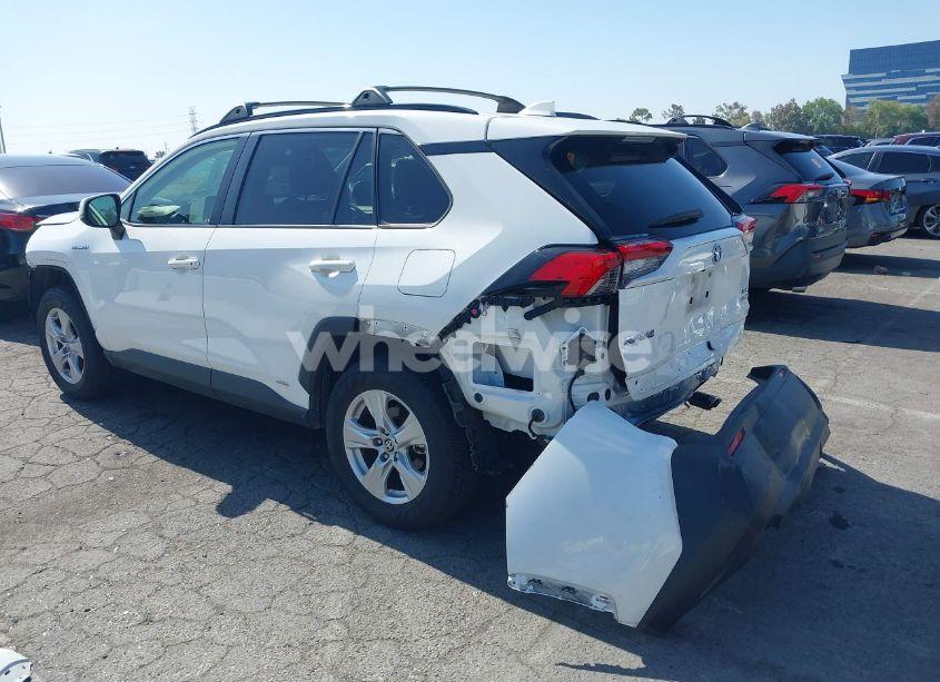 Photo 3 of 2020 Toyota Rav4 HYBRID XLE (VIN JTMRWRFV2LD550598)