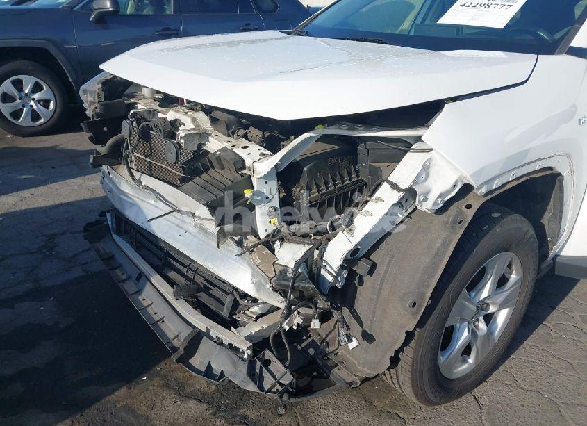 Photo 6 of 2020 Toyota Rav4 HYBRID XLE (VIN JTMRWRFV2LD550598)