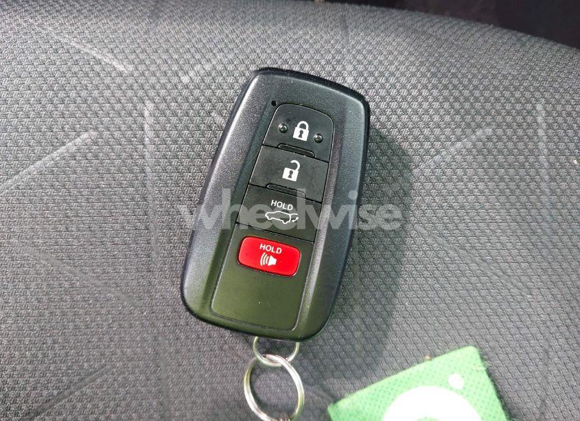 Photo 11 of 2021 Toyota Rav4 HYBRID XLE (VIN JTMRWRFV2MD133113)