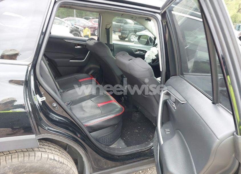 Photo 8 of 2021 Toyota Rav4 HYBRID XLE (VIN JTMRWRFV2MD133113)