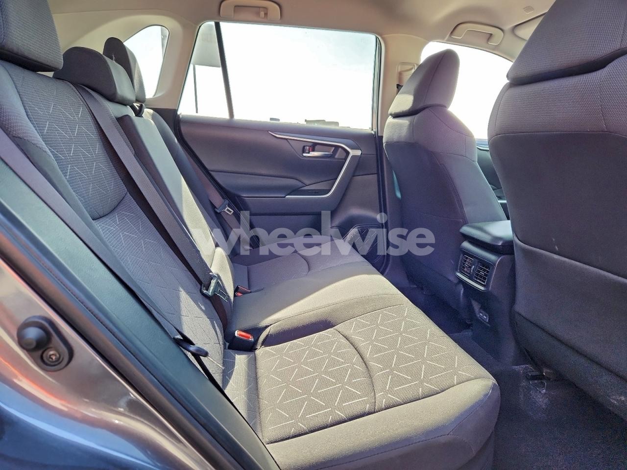 Photo 11 of 2023 TOYOTA RAV4 XLE (VIN JTMRWRFV2PD174524)