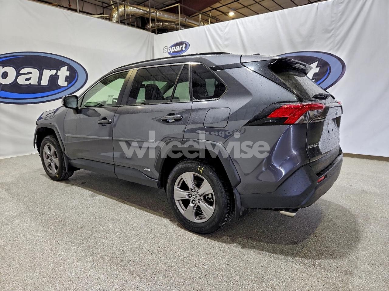 Photo 2 of 2023 TOYOTA RAV4 XLE (VIN JTMRWRFV2PD174524)