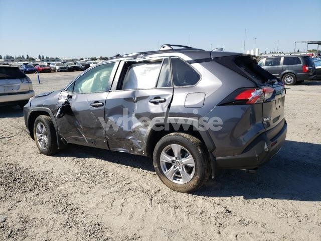 Photo 7 of 2025 TOYOTA RAV4 XLE (VIN JTMRWRFV2SJ076104)