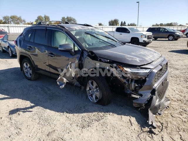 Photo 9 of 2025 TOYOTA RAV4 XLE (VIN JTMRWRFV2SJ076104)