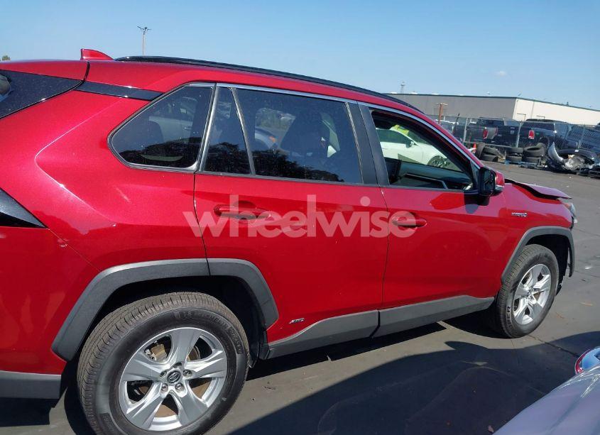 Photo 13 of 2019 Toyota Rav4 HYBRID XLE (VIN JTMRWRFV3KD002396)