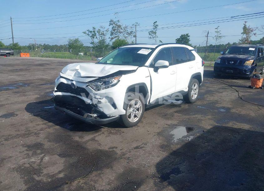 Photo 2 of 2021 Toyota Rav4 HYBRID XLE (VIN JTMRWRFV3MD135548)