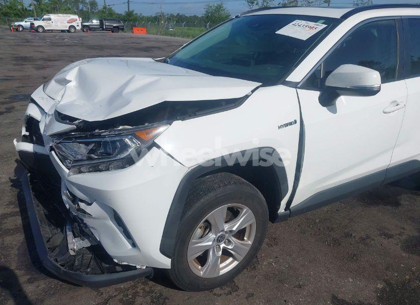 Photo 6 of 2021 Toyota Rav4 HYBRID XLE (VIN JTMRWRFV3MD135548)