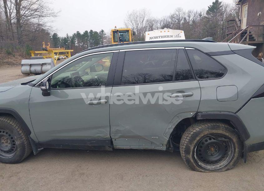 Photo 6 of 2023 Toyota Rav4 HYBRID XLE (VIN JTMRWRFV3PD189212)