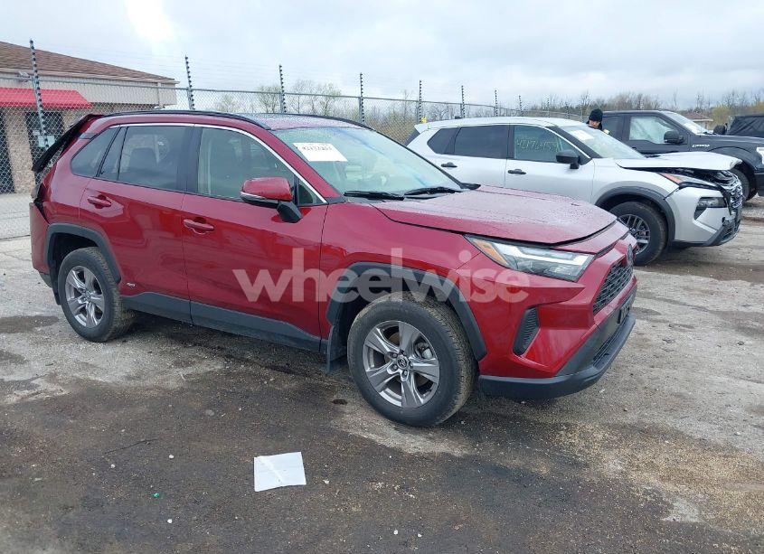 2023 Toyota Rav4 HYBRID XLE (VIN JTMRWRFV3PD205294) main photo