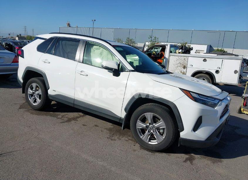 2023 Toyota Rav4 HYBRID XLE (VIN JTMRWRFV3PD206493) main photo