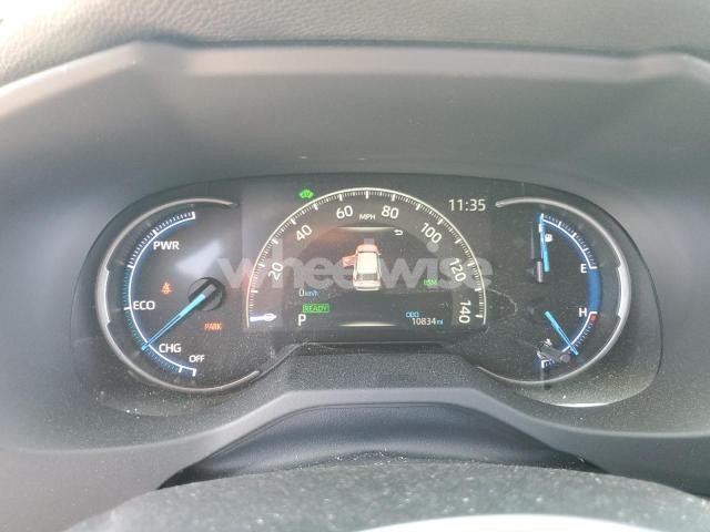 Photo 4 of 2024 TOYOTA RAV4 XLE (VIN JTMRWRFV3RD266535)