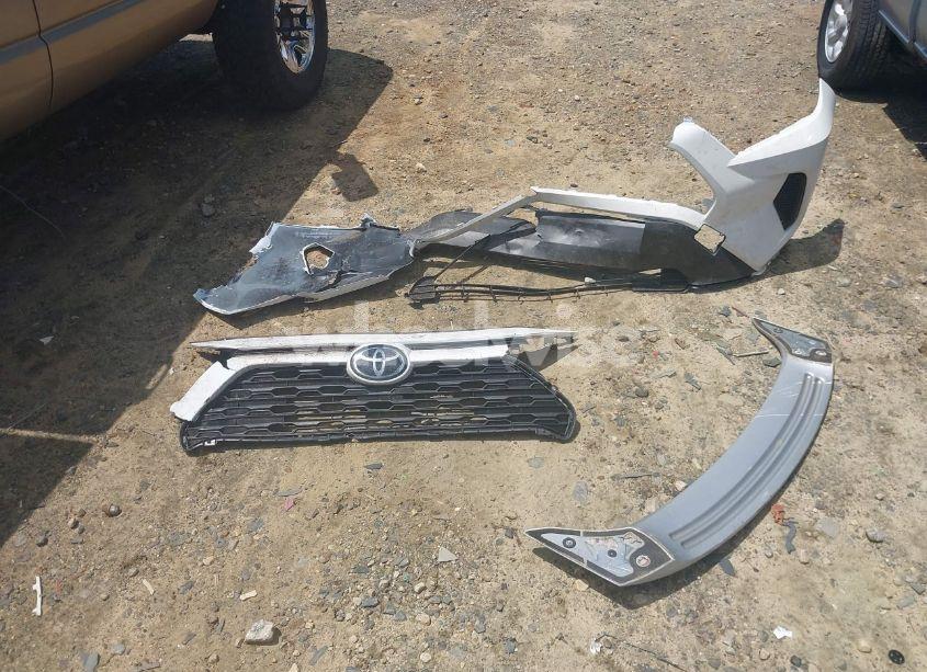 Photo 12 of 2025 Toyota Rav4 HYBRID XLE (VIN JTMRWRFV3SD284717)