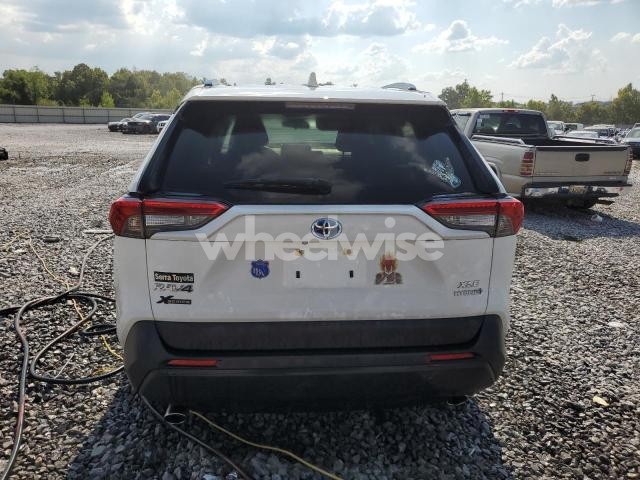 Photo 3 of 2024 TOYOTA RAV4 XLE (VIN JTMRWRFV5RD262647)